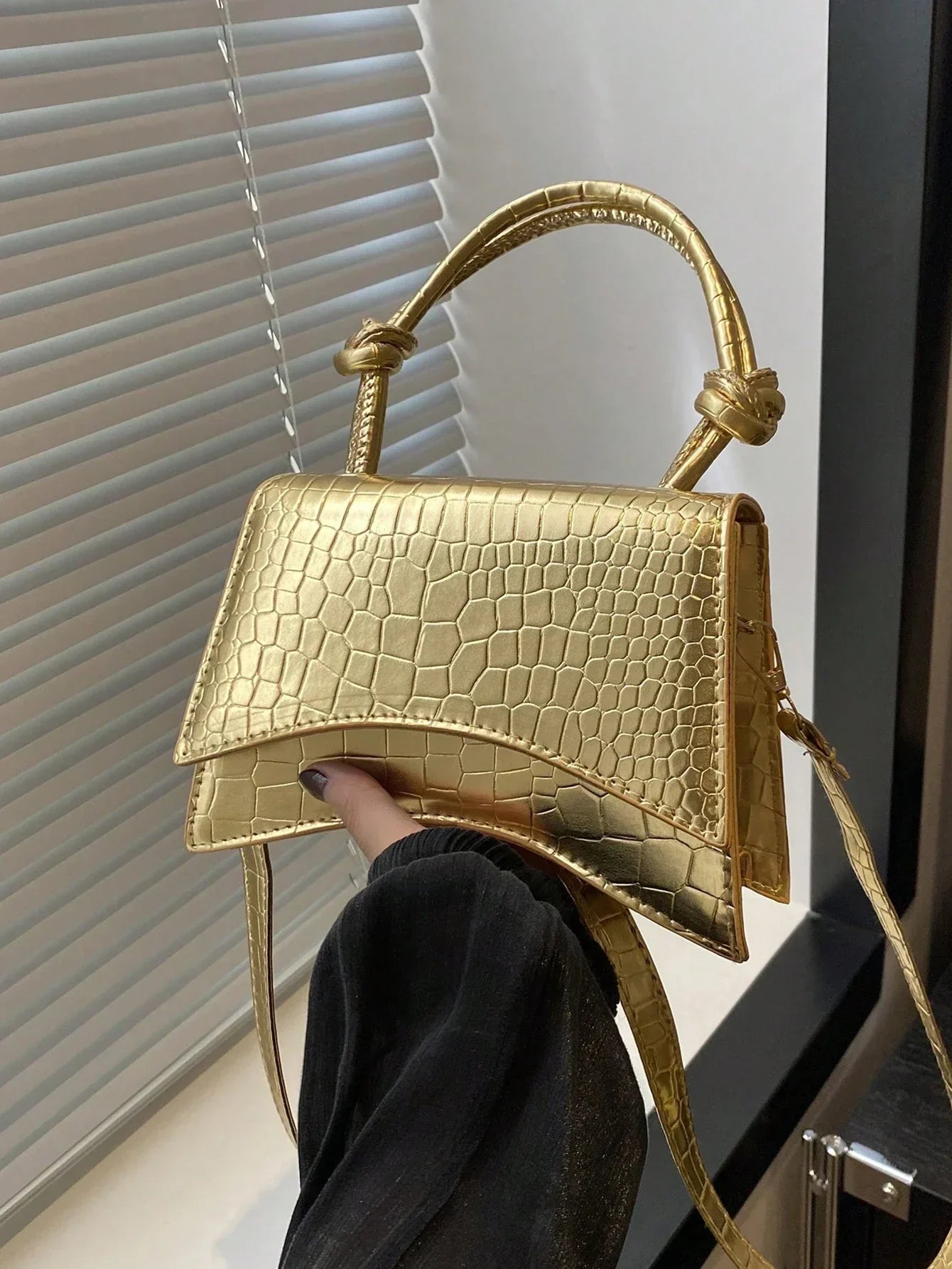 Nathalia - Curved Crossbody Bag