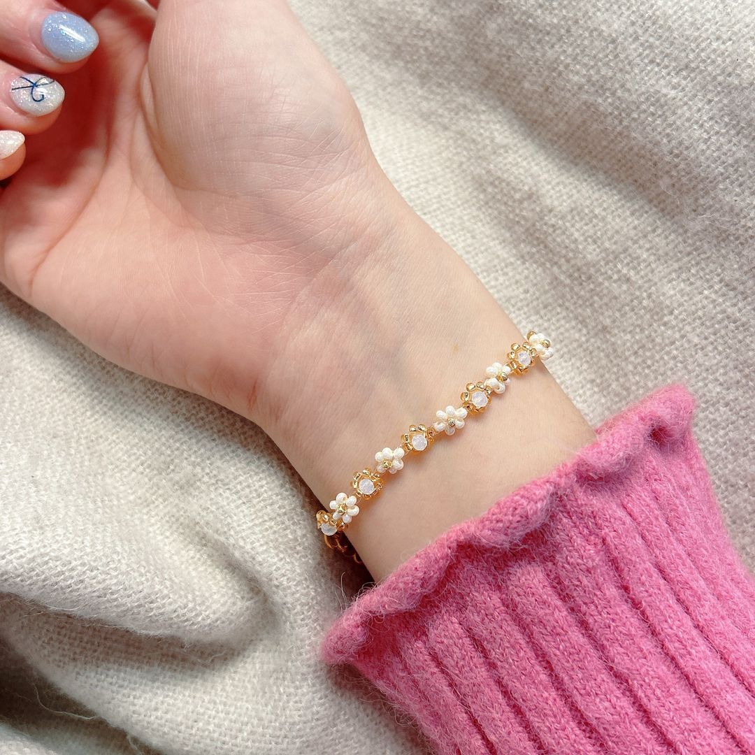 ZuZu Sparkling Flower Bracelet
