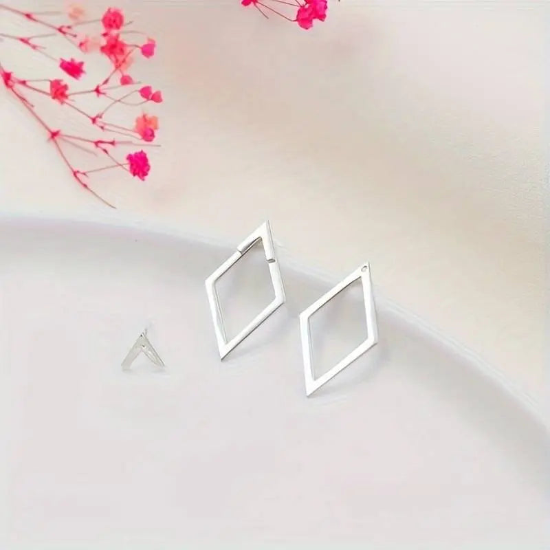 Linea Minimalistic Hoops