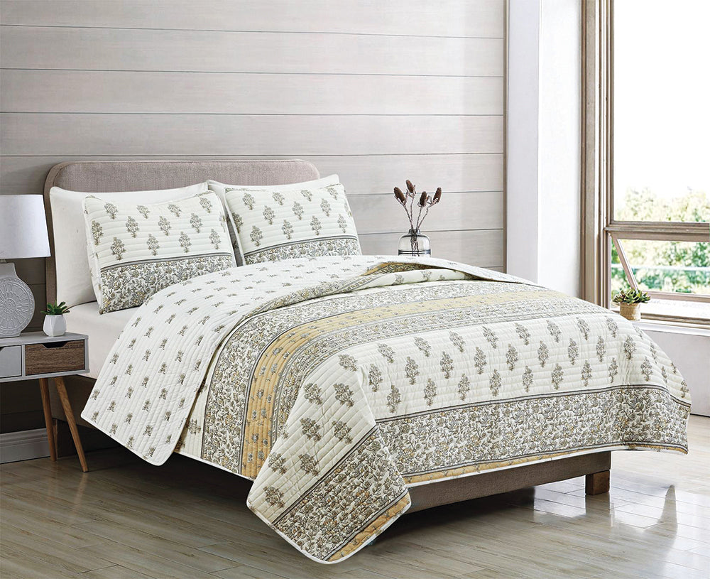 Hermine Beige Reversible Quilt Set
