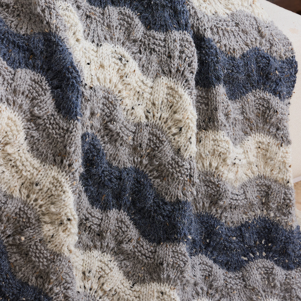 Beachwood Waves Throw