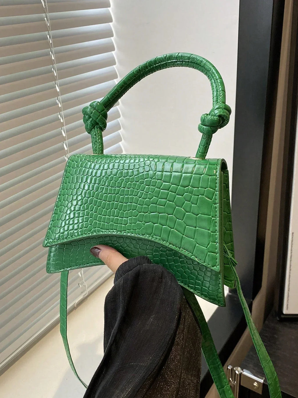 Nathalia - Curved Crossbody Bag
