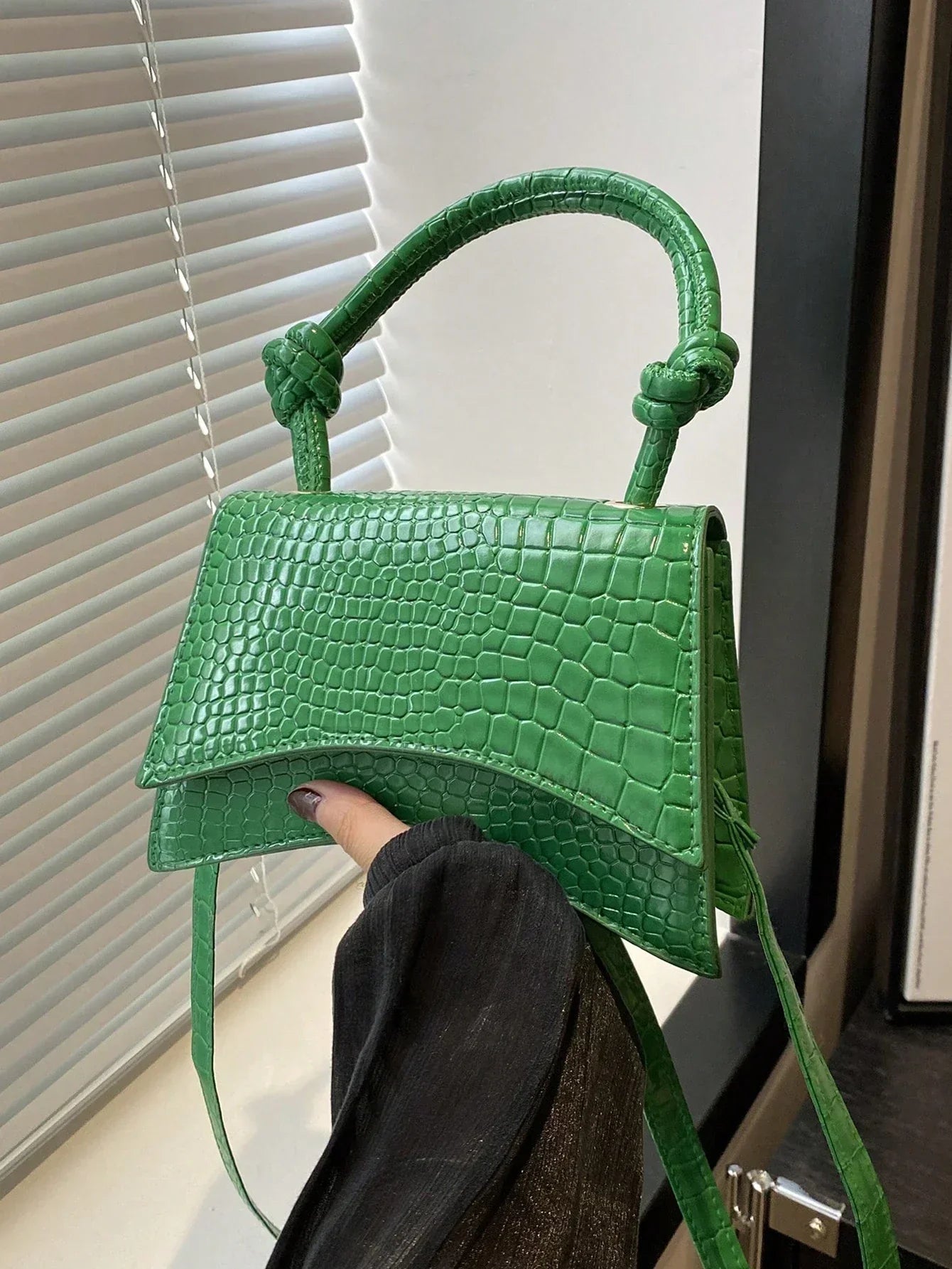 Nathalia - Curved Crossbody Bag