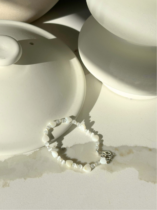 ZuZu White Heart Shell Bracelet