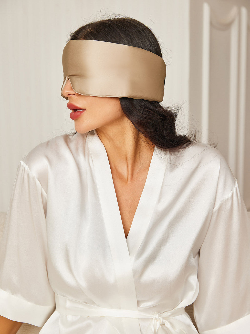 Elegant One-Piece Silk Sleep Eye Mask - ZuZu