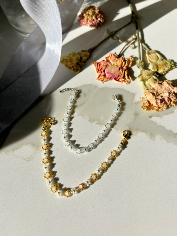 ZuZu Sparkling Flower Bracelet